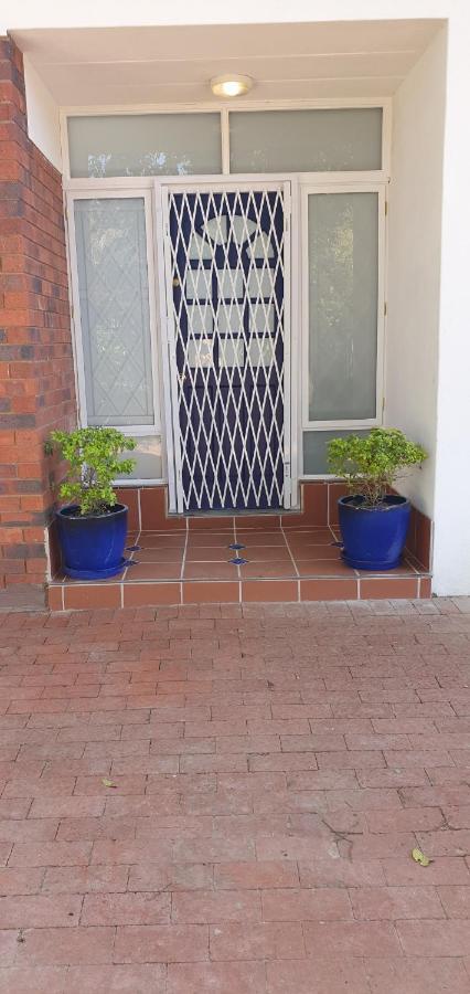 Summer Sand Holiday Cottages Scottburgh Exterior photo